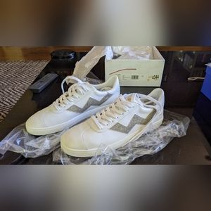 NIB Stuart Weitzman DARYL White Leather/Platinum Glitter SNEAKERS Size 11B-$295